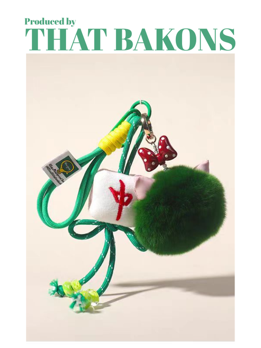 Колекция от плюшени обереги с махало